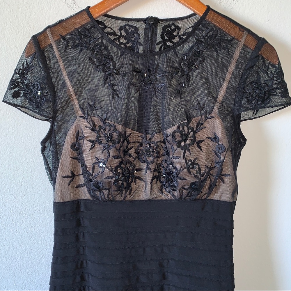 Marina Cap Sleeve Lace Black Bodycon Dress - Picture 3 of 9